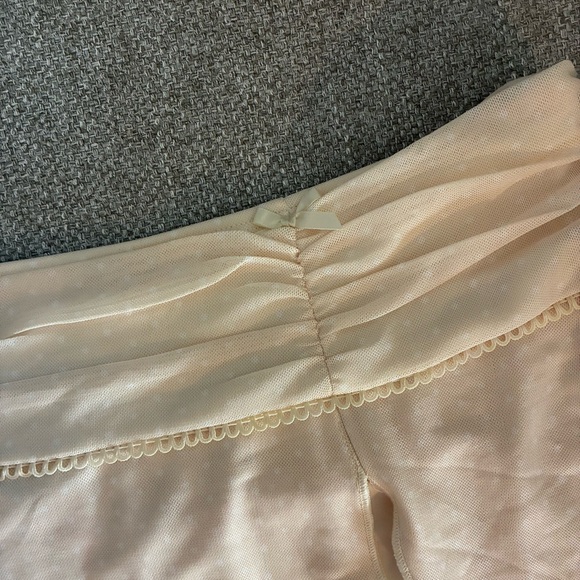NWT Edikted Oceana Cream Mini Skirt with Slit Y2K Coquette Minimal Extra Large - Picture 3 of 9